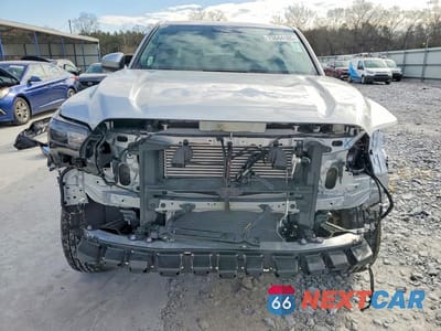 Piąte zdjęcie samochodu w środku: 2026 TOYOTA TACOMA DOUBLE CAB VIN:3TMLB5JN8TM211169 - miniatura