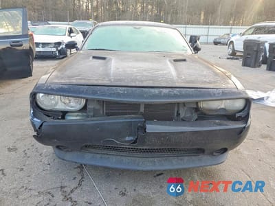 Piąte zdjęcie samochodu w środku: 2012 DODGE CHALLENGER SXT VIN:2C3CDYAGXCH275519 - miniatura