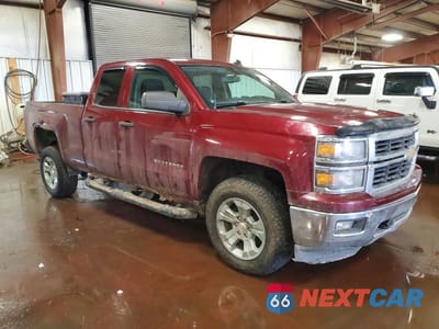 Czwarte zdjęcie samochodu z boku: 2014 CHEVROLET SILVERADO K1500 LT VIN:1GCVKREC4EZ397948 - miniatura