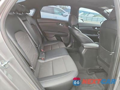 Zdjęcie 10 z 12 samochodu: 2023 KIA FORTE GT LINE VIN:3KPF54ADXPE550490 - miniatura
