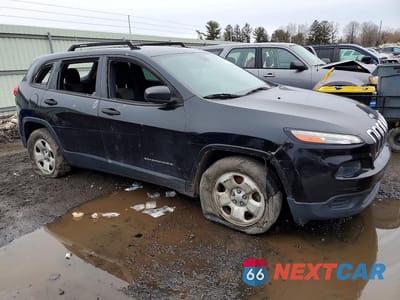 Czwarte zdjęcie samochodu z boku: 2015 JEEP CHEROKEE SPORT VIN:1C4PJLAB9FW517901 - miniatura