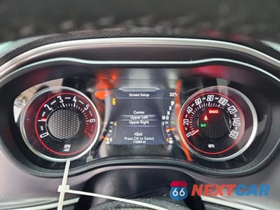 Zdjęcie 9 z 12 samochodu: 2019 DODGE CHALLENGER SXT VIN:2C3CDZAG0KH712013 - miniatura