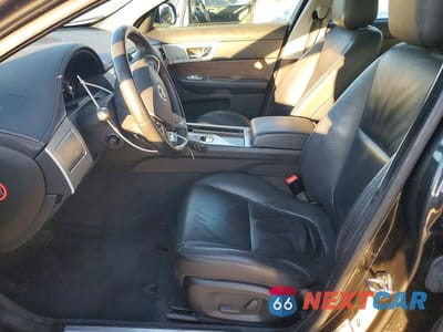 Zdjęcie 7 z 12 samochodu: 2013 JAGUAR XF VIN:SAJWA0ES3DPS75278 - miniatura