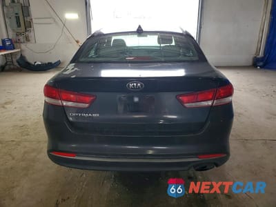 Zdjęcie 6 z 11 samochodu: 2018 KIA OPTIMA LX VIN:5XXGT4L3XJG245648 - miniatura