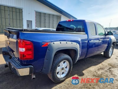 Trzecie zdjęcie samochodu z tyłu: 2013 CHEVROLET SILVERADO K1500 LT VIN:1GCRKSE72DZ249730 - miniatura