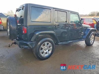 Trzecie zdjęcie samochodu z tyłu: 2017 JEEP WRANGLER UNLIMITED SAHARA VIN:1C4BJWEG5HL723013 - miniatura