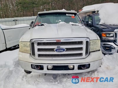Piąte zdjęcie samochodu w środku: 2005 FORD F350 SUPER DUTY VIN:1FTWW33P25EC05042 - miniatura
