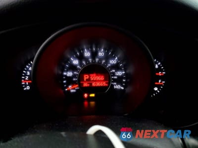 Zdjęcie 9 z 11 samochodu: 2015 KIA SOUL + VIN:KNDJP3A50F7172847 - miniatura