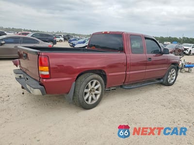 Trzecie zdjęcie samochodu z tyłu: 2002 CHEVROLET SILVERADO C1500 VIN:2GCEC19V721202410 - miniatura