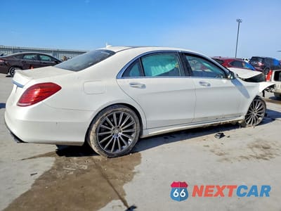 Trzecie zdjęcie samochodu z tyłu: 2016 MERCEDES-BENZ S 550 VIN:WDDUG8CB1GA230326 - miniatura