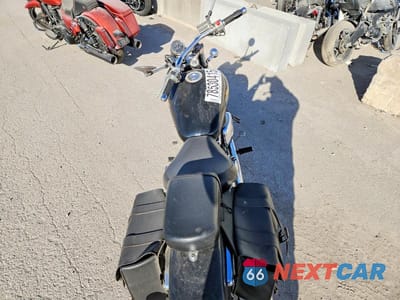 Zdjęcie 6 z 9 samochodu: 2002 SUZUKI VZ800 VIN:JS1VS53A422100315 - miniatura