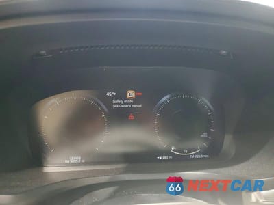 Zdjęcie 9 z 12 samochodu: 2020 VOLVO V60 CROSS COUNTRY T5 MOMENTUM VIN:YV4102WK4L1040926 - miniatura