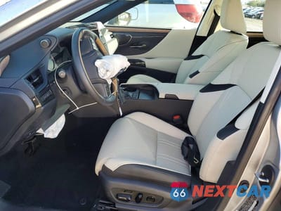 Zdjęcie 7 z 11 samochodu: 2025 LEXUS ES 300 VIN:58AEA1C14SU062272 - miniatura