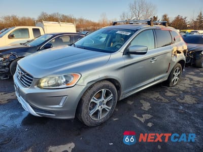 2015 VOLVO XC60 T6 PLATINUM YV4902RD7F2582181 - główne zdjęcie licytacji z USA - miniatura
