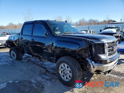 Czwarte zdjęcie samochodu z boku: 2011 GMC SIERRA K2500 SLT VIN:1GT121C86BF259100 - miniatura