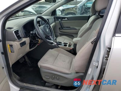 Zdjęcie 7 z 12 samochodu: 2017 KIA SPORTAGE LX VIN:KNDPMCAC2H7245401 - miniatura