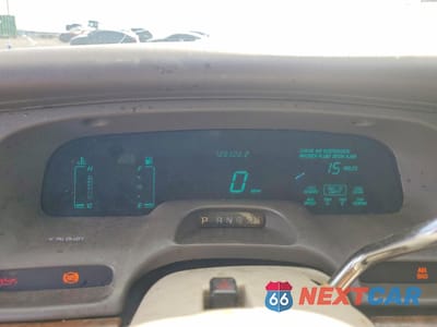 Zdjęcie 9 z 13 samochodu: 1997 LINCOLN TOWN CAR EXECUTIVE VIN:1LNLM81W1VY681650 - miniatura