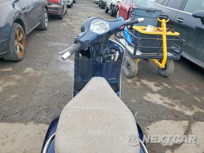 Zdjęcie 6 z 8 samochodu: 2008 VESPA GTS 250 VIN:ZAPM459L885007324 - miniatura