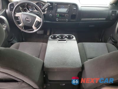 Zdjęcie 8 z 11 samochodu: 2011 GMC SIERRA K1500 SLE VIN:3GTP2VE33BG310490 - miniatura