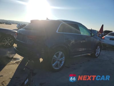 Trzecie zdjęcie samochodu z tyłu: 2021 AUDI Q3 PREMIUM S LINE 45 VIN:WA1DECF39M1017590 - miniatura
