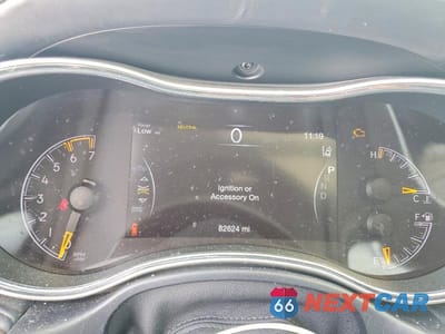 Zdjęcie 9 z 12 samochodu: 2019 JEEP GRAND CHEROKEE SUMMIT VIN:1C4RJFJT8KC774935 - miniatura