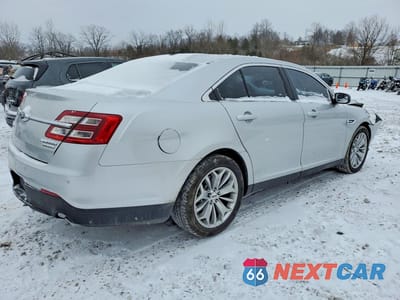 Trzecie zdjęcie samochodu z tyłu: 2015 FORD TAURUS LIMITED VIN:1FAHP2F85FG170755 - miniatura