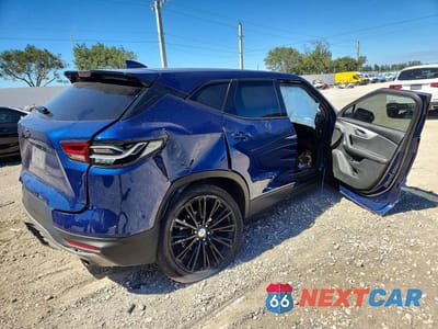 Trzecie zdjęcie samochodu z tyłu: 2023 CHEVROLET BLAZER 2LT VIN:3GNKBCR49PS104894 - miniatura