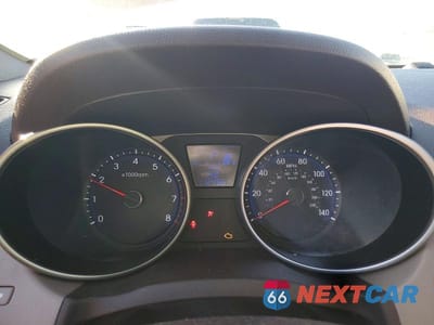 Zdjęcie 9 z 11 samochodu: 2012 HYUNDAI TUCSON GLS VIN:KM8JU3AC8CU337902 - miniatura