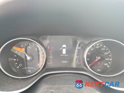 Zdjęcie 9 z 14 samochodu: 2018 JEEP COMPASS LATITUDE VIN:3C4NJCBB4JT420416 - miniatura