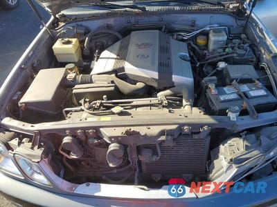 Zdjęcie 11 z 11 samochodu: 2001 LEXUS LX 470 VIN:JTJHT00W613501440 - miniatura
