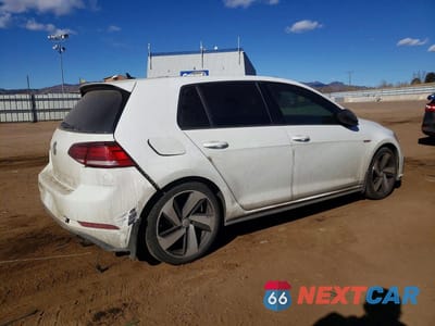 Trzecie zdjęcie samochodu z tyłu: 2018 VOLKSWAGEN GTI S/SE VIN:3VW447AU6JM289008 - miniatura