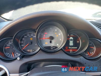 Zdjęcie 9 z 13 samochodu: 2012 PORSCHE CAYENNE S VIN:WP1AB2A23CLA45011 - miniatura