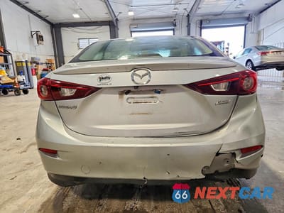 Zdjęcie 6 z 12 samochodu: 2018 MAZDA 3 TOURING VIN:3MZBN1V32JM164350 - miniatura