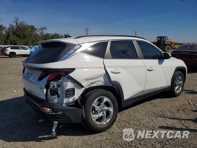 Trzecie zdjęcie samochodu z tyłu: 2024 HYUNDAI TUCSON SEL VIN:5NMJBCDE9RH294730 - miniatura