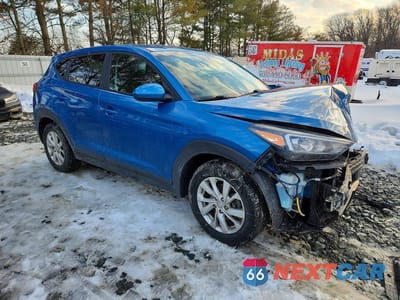 Czwarte zdjęcie samochodu z boku: 2019 HYUNDAI TUCSON SE VIN:KM8J2CA44KU963248 - miniatura