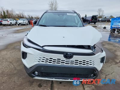 Piąte zdjęcie samochodu w środku: 2026 TOYOTA COROLLA CROSS S VIN:7MUFBABG4TV094640 - miniatura