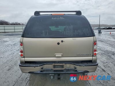 Zdjęcie 6 z 12 samochodu: 2003 CHEVROLET SUBURBAN K1500 VIN:3GNFK16Z83G270357 - miniatura