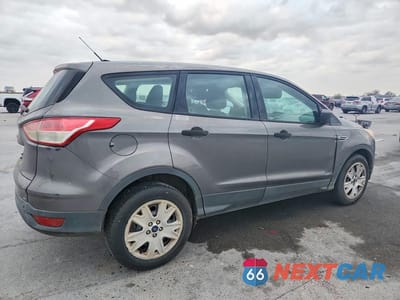 Trzecie zdjęcie samochodu z tyłu: 2013 FORD ESCAPE S VIN:1FMCU0F75DUD32662 - miniatura