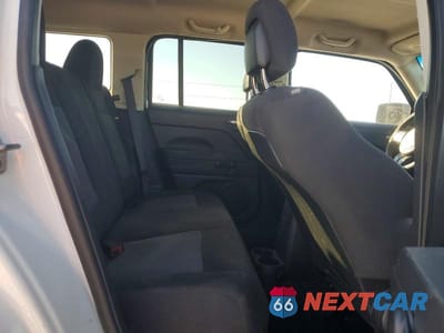 Zdjęcie 11 z 13 samochodu: 2016 JEEP PATRIOT SPORT VIN:1C4NJPBB7GD774355 - miniatura
