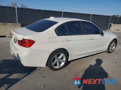 Trzecie zdjęcie samochodu z tyłu: 2012 BMW 328 I VIN:WBA3A5G50CNN65782 - miniatura