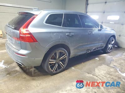 Trzecie zdjęcie samochodu z tyłu: 2019 VOLVO XC60 T5 R-DESIGN VIN:LYV102RM8KB236343 - miniatura