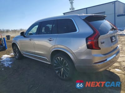Drugie zdjęcie samochodu z przodu: 2026 VOLVO XC90 PLUS VIN:YV4062PEXT1464842 - miniatura