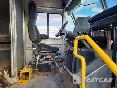 Zdjęcie 7 z 13 samochodu: 2014 FREIGHTLINER MT 45G DELIVERY VAN VIN:4UZAC2DV1ECFV2043 - miniatura