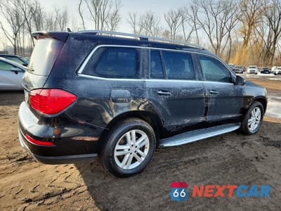 Trzecie zdjęcie samochodu z tyłu: 2014 MERCEDES-BENZ GL 450 4MATIC VIN:4JGDF7CE3EA383607 - miniatura