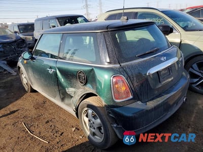 Drugie zdjęcie samochodu z przodu: 2010 MINI COOPER VIN:WMWMF3C55ATZ65054 - miniatura