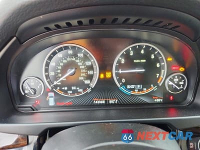 Zdjęcie 9 z 12 samochodu: 2016 BMW X5 XDRIVE35I VIN:5UXKR0C57G0P32138 - miniatura