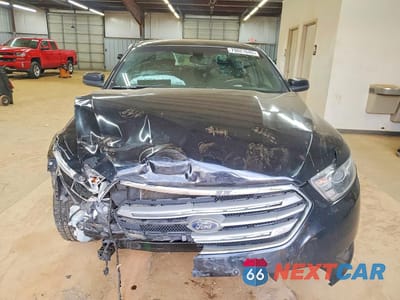 Piąte zdjęcie samochodu w środku: 2017 FORD TAURUS SEL VIN:1FAHP2E85HG126209 - miniatura