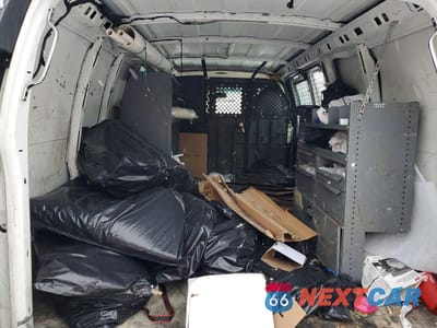Zdjęcie 10 z 13 samochodu: 2015 GMC SAVANA 2500 CARGO UTILITY / SERVICE VAN VIN:1GTW7FCB5F1168130 - miniatura