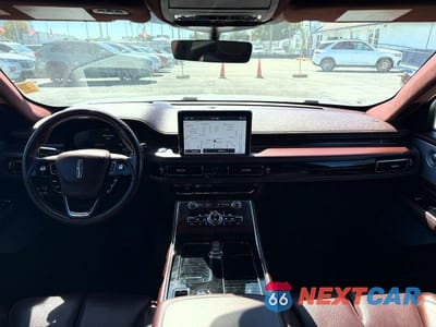 Zdjęcie 9 z 14 samochodu: 2020 LINCOLN AVIATOR BLACK LABEL GRAND TOURING VIN:5LMYJ9YY7LGL15526 - miniatura