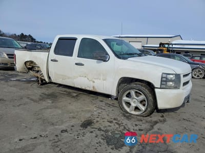 Czwarte zdjęcie samochodu z boku: 2007 CHEVROLET SILVERADO K1500 CREW CAB VIN:2GCEK13C271652192 - miniatura